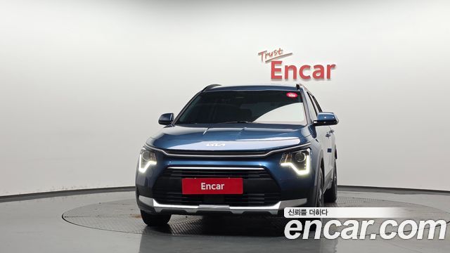 Kia Niro Prestige — пробег 22 872 км — фото 3 из 5