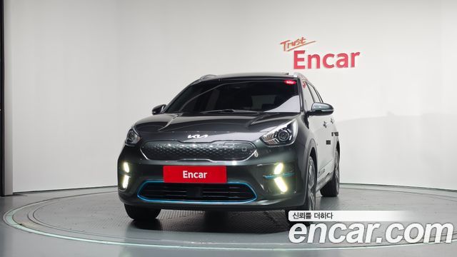 Kia Niro Prestige — пробег 145 833 км — фото 3 из 5