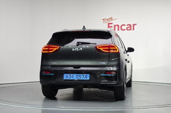 Kia Niro Prestige — пробег 145 833 км — фото 4 из 5