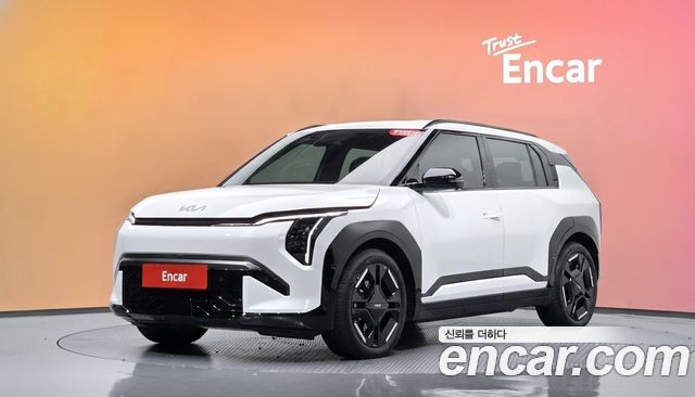 Kia EV3 Long Range 2WD GT Line — пробег 4 847 км — фото 1 из 5