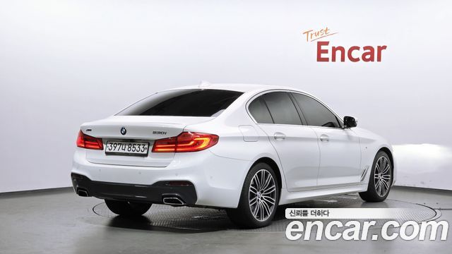 BMW 5-Series 530i M Sport Package Plus — пробег 110 721 км — фото 2 из 5