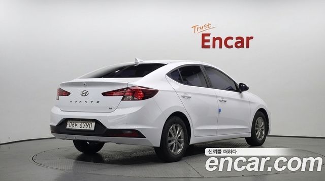Hyundai AVANTE из Кореи Encar