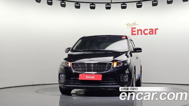 Kia Carnival 11-seater Deluxe — пробег 87 455 км — фото 3 из 5