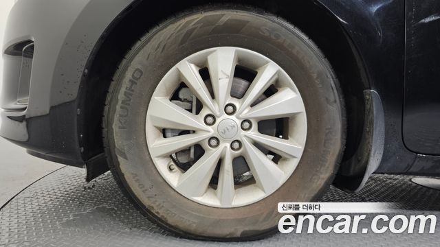 Kia Carnival 11-seater Deluxe — пробег 87 455 км — фото 5 из 5