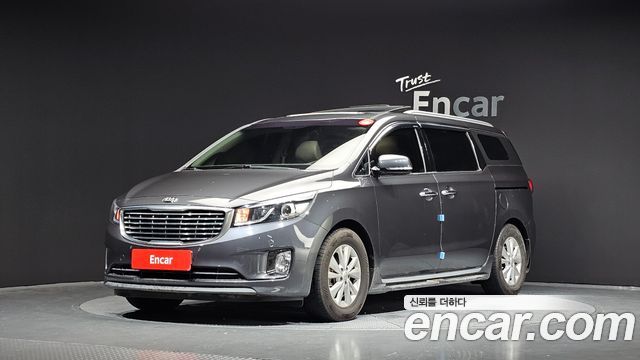 Kia Carnival 11-seater Luxury — пробег 121 008 км — фото 1 из 5