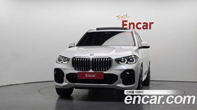 BMW X5 xDrive 40i M Sport — пробег 39 135 км — фото 3 из 5