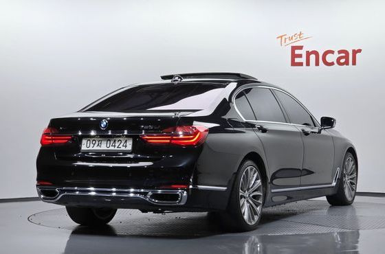 BMW 7-Series 750Li xDrive Prestige — пробег 177 278 км — фото 2 из 5