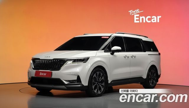 Kia Carnival Diesel 7-Seater Signature — пробег 76 245 км — фото 1 из 5