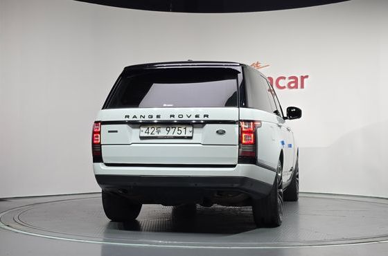 Land Rover Range Rover 4.4 SDV8 AB DIESEL — пробег 185 220 км — фото 4 из 5