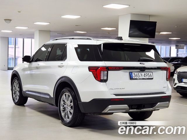 Ford Explorer 2.3 Platinum 4WD — пробег 21 736 км — фото 2 из 5