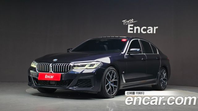 BMW 5-Series 530i M Sport Package — пробег 56 821 км — фото 1 из 5