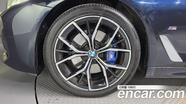 BMW 5-Series 530i M Sport Package — пробег 56 821 км — фото 5 из 5