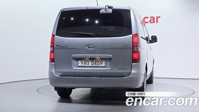 Hyundai Starex Van 5-Seater Modern — пробег 104 672 км — фото 4 из 5