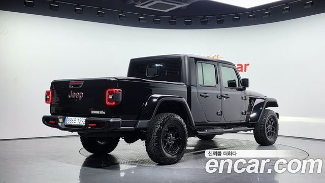 Jeep Gladiator 3.6 Rubicon — пробег 12 776 км — фото 2 из 5