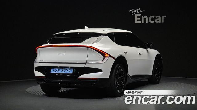 Kia EV6 из Кореи Encar