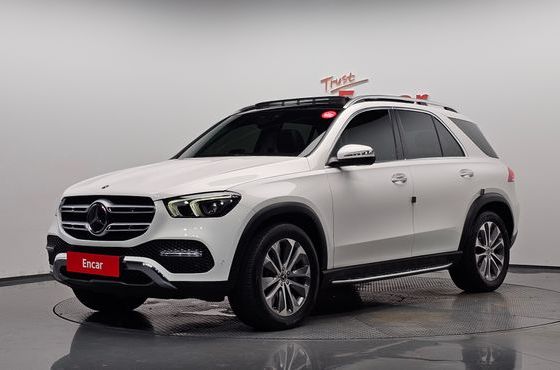 Mercedes-Benz GLE-Class GLE300d 4MATIC — пробег 55 564 км — фото 1 из 5