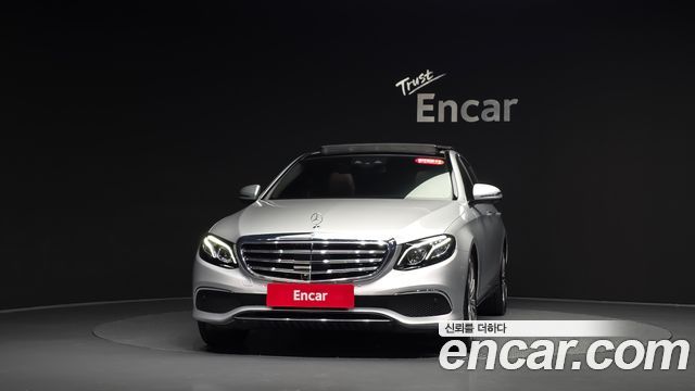 Mercedes-Benz E-Class E400 4MATIC Exclusive — пробег 94 560 км — фото 3 из 5