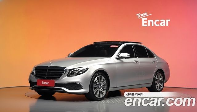 Mercedes-Benz E-Class E400 4MATIC Exclusive — пробег 94 560 км — фото 1 из 5