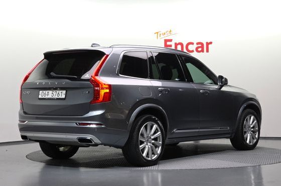 Volvo XC90 T6 Inscription — пробег 143 492 км — фото 2 из 5