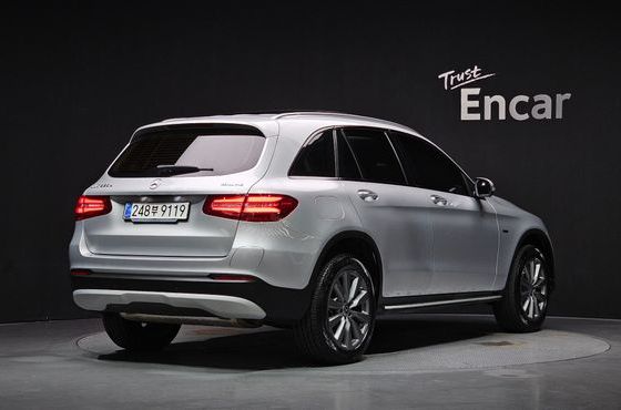 Mercedes-Benz GLC-Class GLC350e 4MATIC Premium — пробег 64 381 км — фото 2 из 5