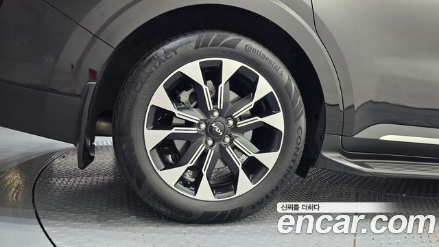 Kia Carnival Gasoline 7-Seater Signature — пробег 36 990 км — фото 5 из 5