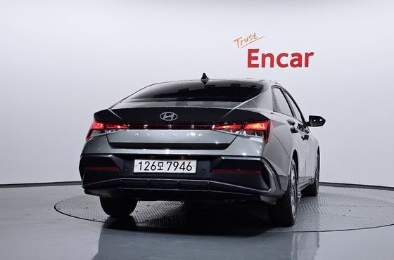 Hyundai AVANTE Modern — пробег 16 426 км — фото 4 из 5