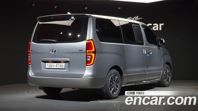 Hyundai Starex Urban 9-Seater Exclusive — пробег 96 436 км — фото 2 из 5