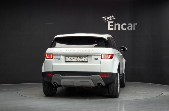 Land Rover Range Rover Evoque 2.0 TD4 HSE — пробег 44 109 км — фото 4 из 5
