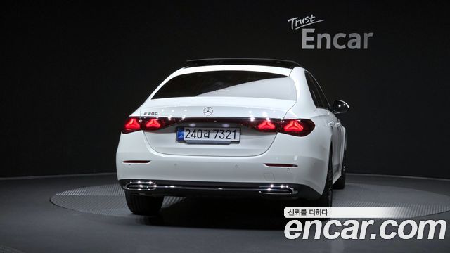 Mercedes-Benz E-Class из Кореи Encar