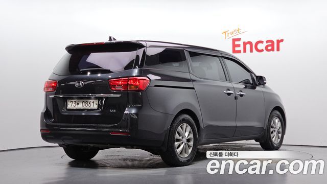 Kia Carnival 11-Seater Deluxe — пробег 112 890 км — фото 2 из 5