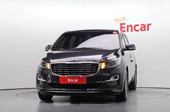 Kia Carnival 11-Seater Deluxe — пробег 112 890 км — фото 3 из 5