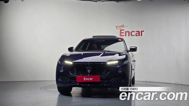 Maserati Levante 3.0 S AWD GranSport — пробег 105 502 км — фото 3 из 5