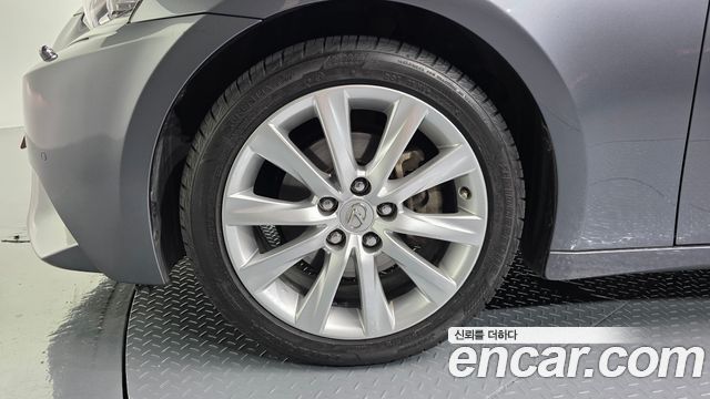 Lexus IS Supreme XE30 — пробег 90 001 км — фото 5 из 5