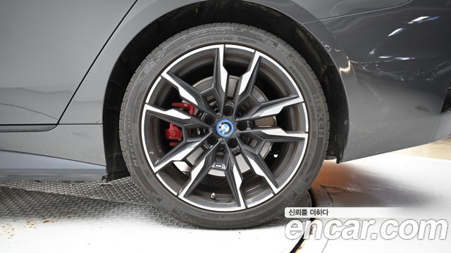 BMW i4 M50 Pro — пробег 55 853 км — фото 5 из 5