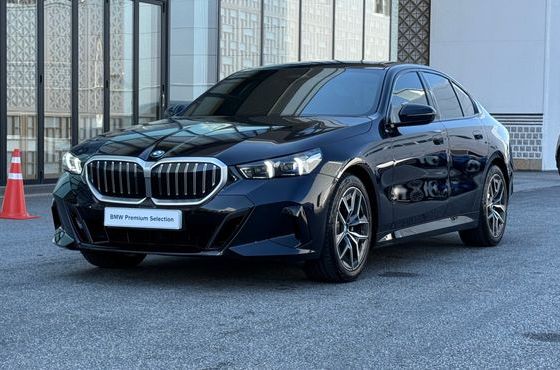 BMW 5-Series 520i M Sport — пробег 17 471 км — фото 1 из 5