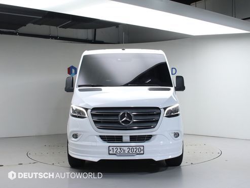 Mercedes-Benz Sprinter 3.0 Diesel W907 — пробег 54 000 км — фото 1 из 5