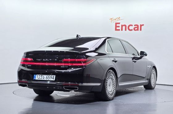 Genesis G90 3.8 AWD Premium Luxury — пробег 168 939 км — фото 2 из 5