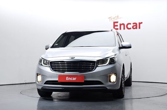 Kia Carnival 11-seater Prestige — пробег 117 545 км — фото 3 из 5