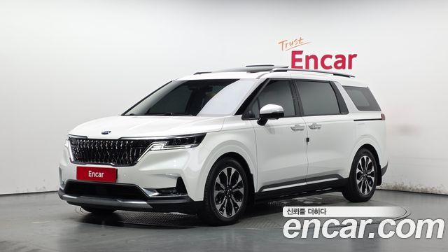 Kia Carnival Gasoline 7-Seater Signature — пробег 66 356 км — фото 1 из 5