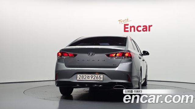 Hyundai Sonata 2.0 Style — пробег 87 060 км — фото 4 из 5