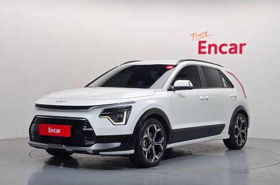 Kia Niro Signature — пробег 61 869 км — фото 1 из 5