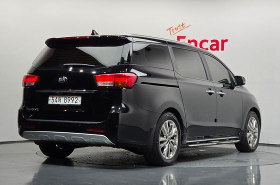 Kia Carnival 9-seater Prestige — пробег 130 454 км — фото 2 из 5