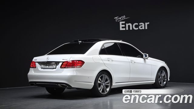 Mercedes-Benz E-Class E300 4MATIC Avantgarde — пробег 91 564 км — фото 2 из 5