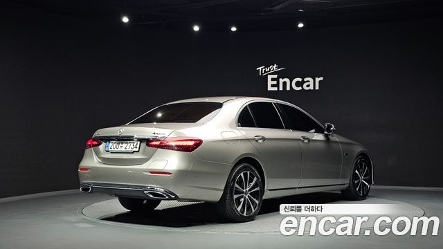 Mercedes-Benz E-Class E300e 4MATIC Exclusive — пробег 82 203 км — фото 2 из 5