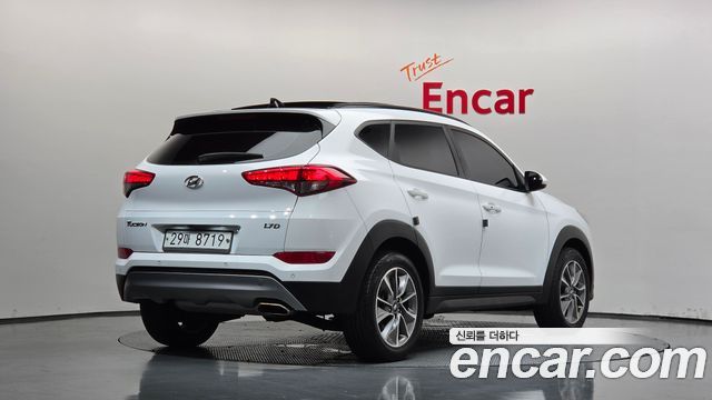 Hyundai Tucson Diesel 1.7 2WD Premium — пробег 137 529 км — фото 2 из 5