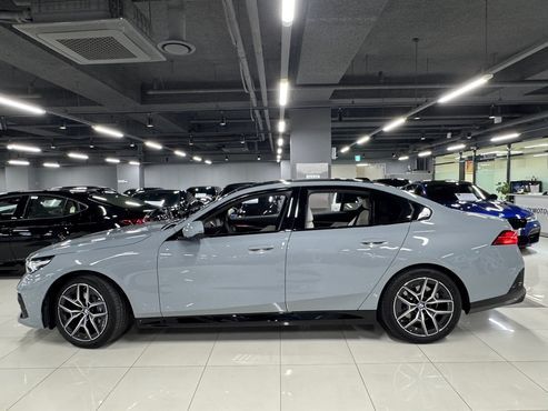 BMW 5-Series 523d xDrive M Sport — пробег 5 200 км — фото 2 из 5