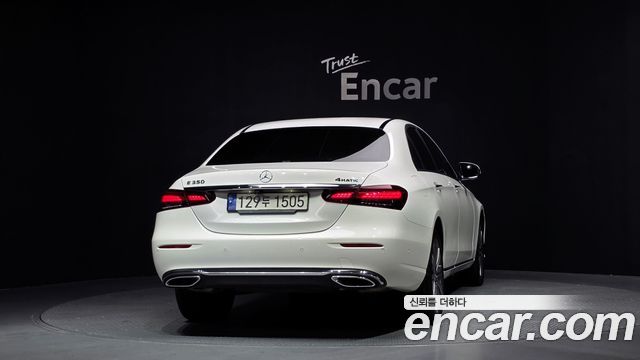 Mercedes-Benz E-Class из Кореи Encar