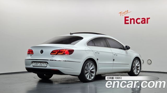 Volkswagen CC 2.0 TSI — пробег 259 845 км — фото 2 из 5