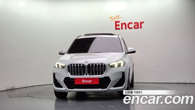 BMW X1 xDrive 20i M Sport — пробег 9 169 км — фото 3 из 5