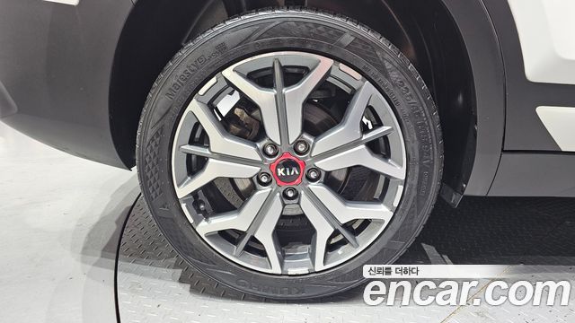 Kia Seltos из Кореи Encar